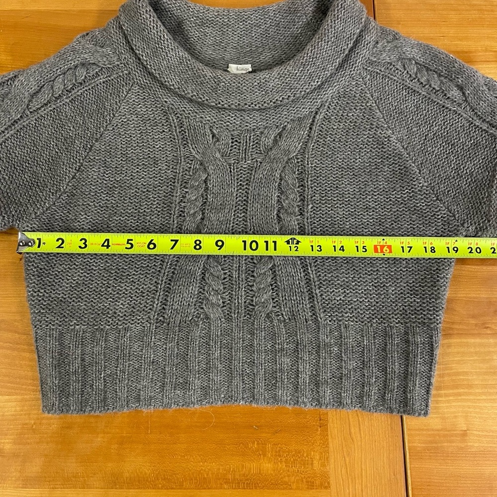 Hinge short sleeve wool/alpaca blend crop sweater medium - Picture 8 of 8